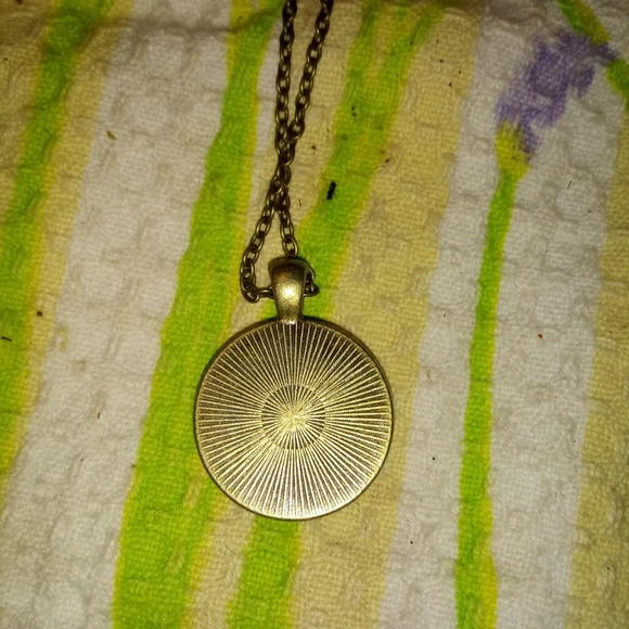 🆕Lost Symbol Skeleton Key Necklace - Picture 2 of 2